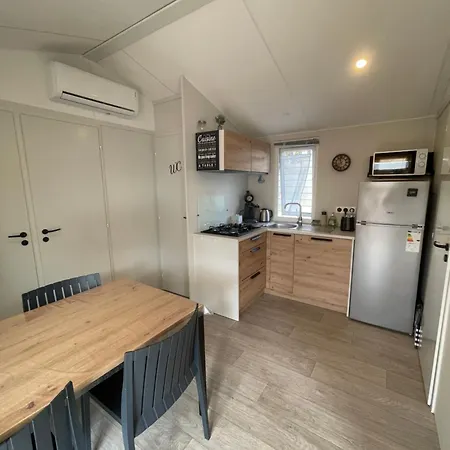 Mobil 4 Pers Climatise - 4 Etoiles Kemping